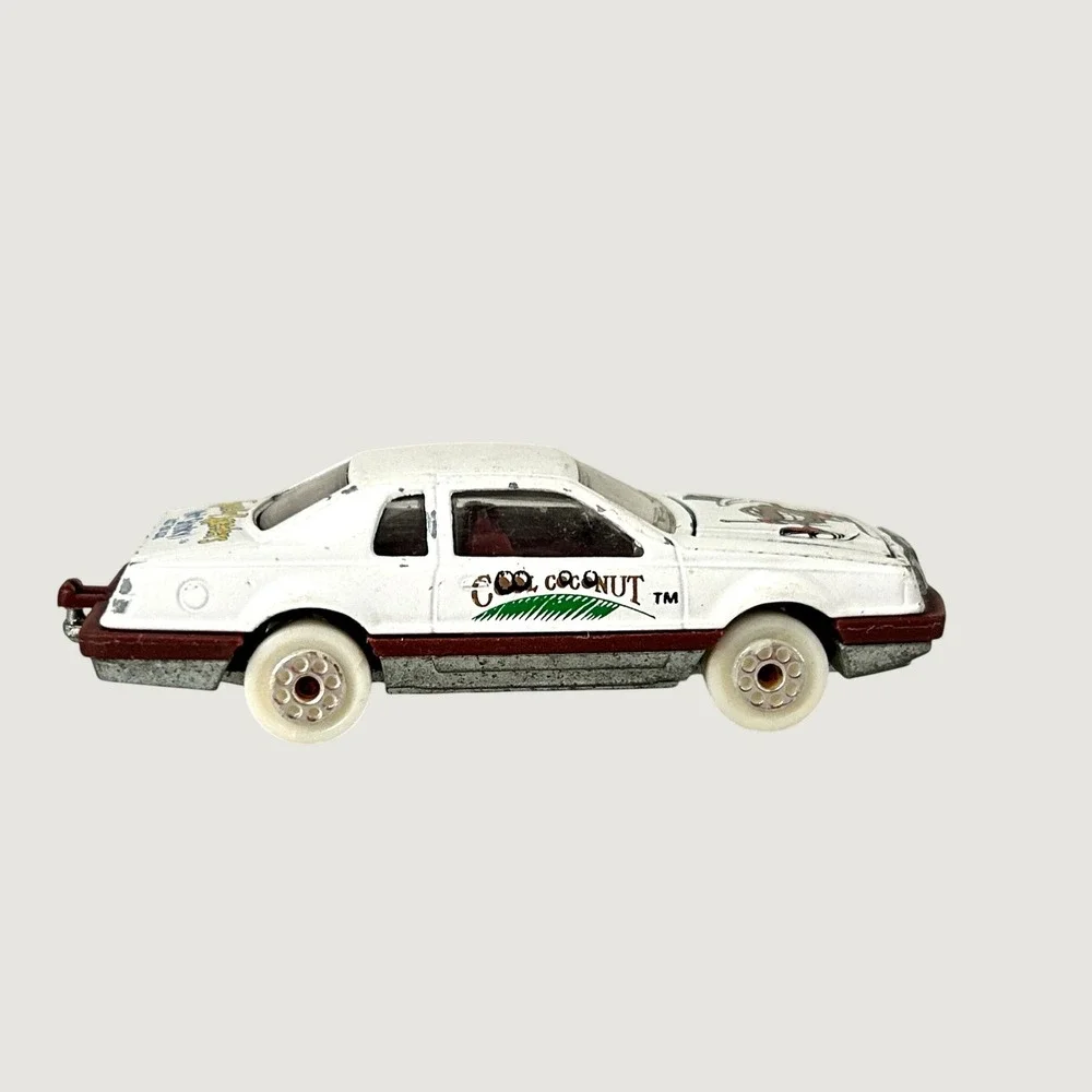 1980's Majorette Ford Thunderbird Smelly Speeders Cool Coconut White Diecast Car